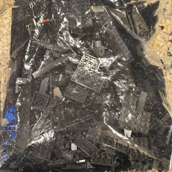 LEGO Black loose genuine authentic over 3lbs
Clean
Creative
Create - Picture 4 of 12